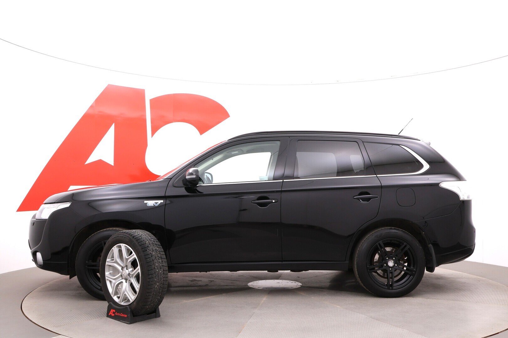 MITSUBISHI Outlander PHEV 2014