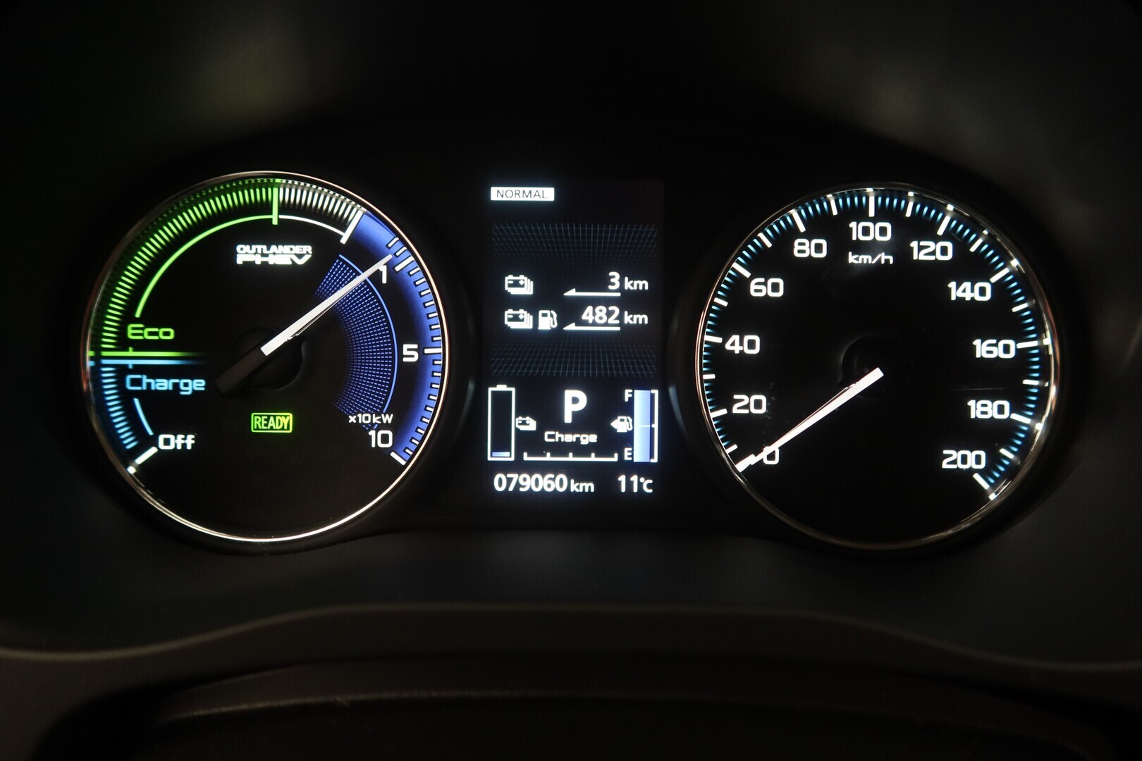 MITSUBISHI Outlander PHEV 2020