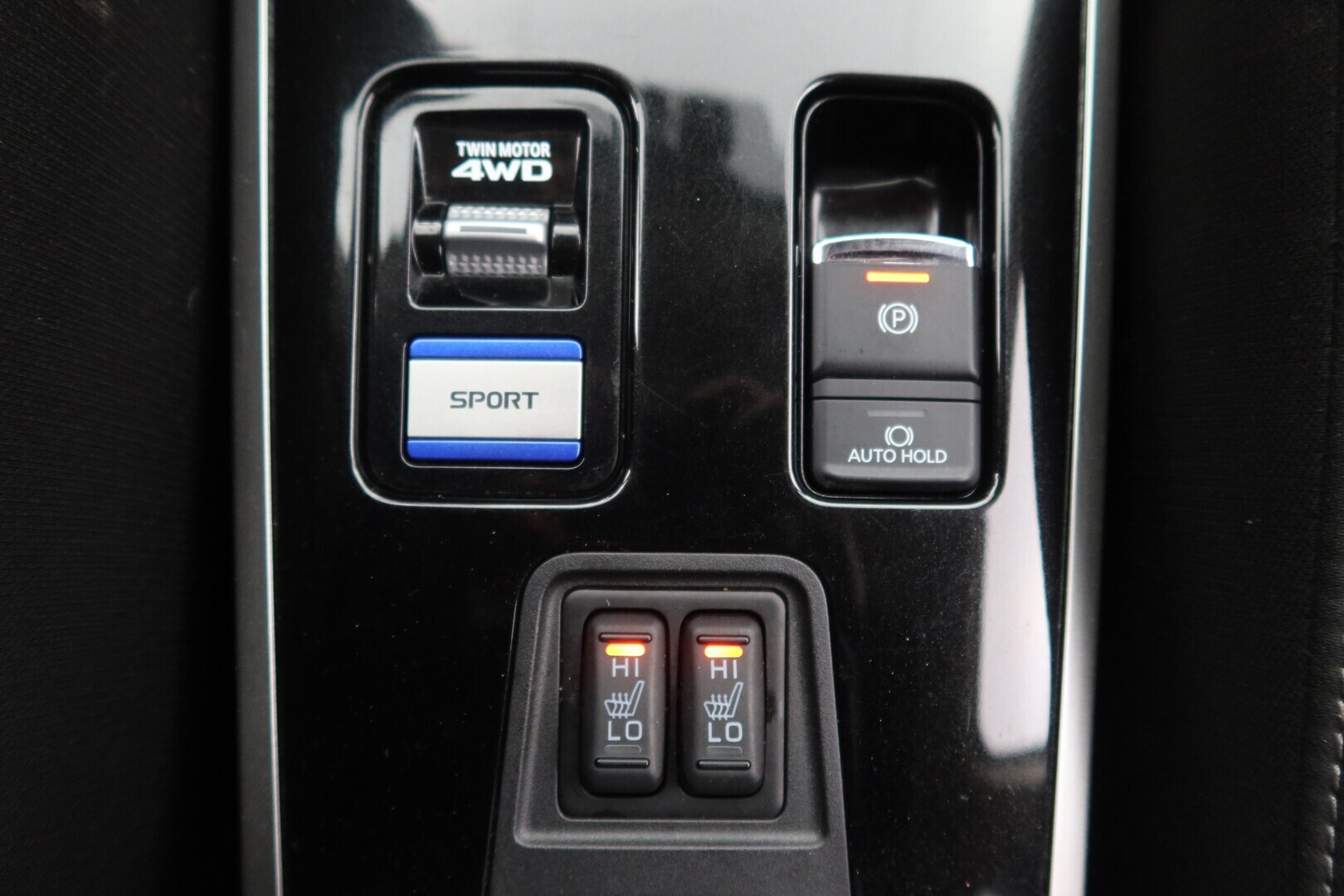 MITSUBISHI Outlander PHEV 2020