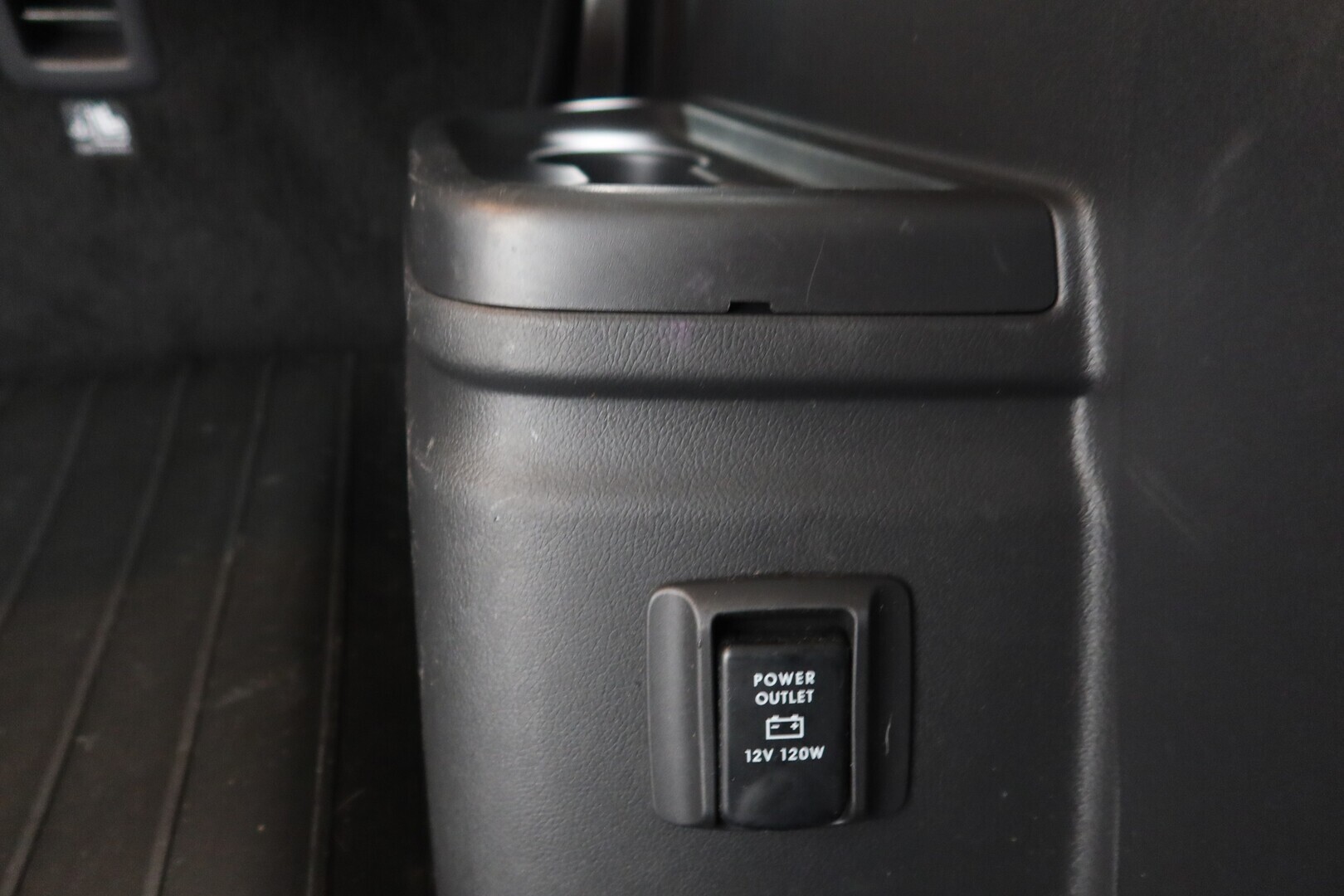 MITSUBISHI Outlander PHEV 2020