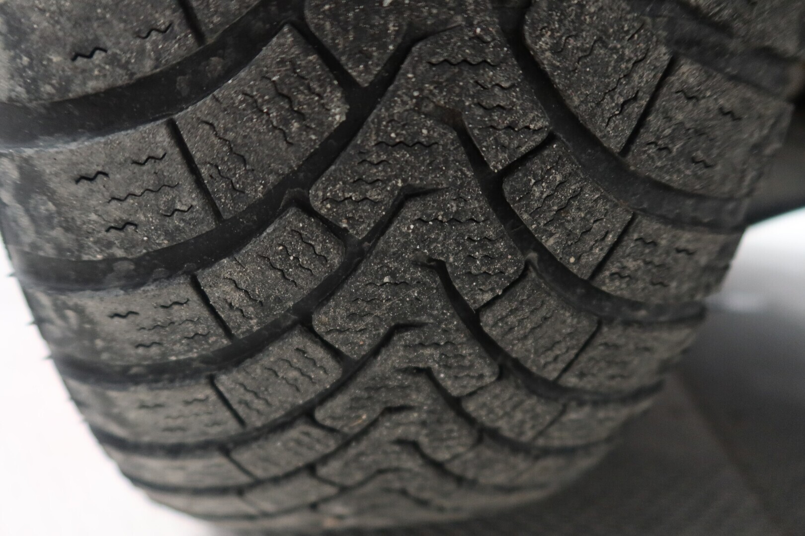 MITSUBISHI Outlander PHEV 2020