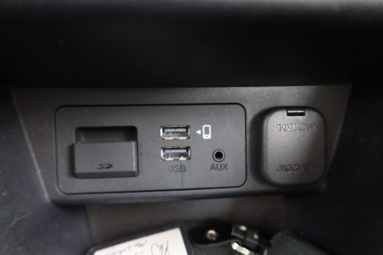 MAZDA 2 2020