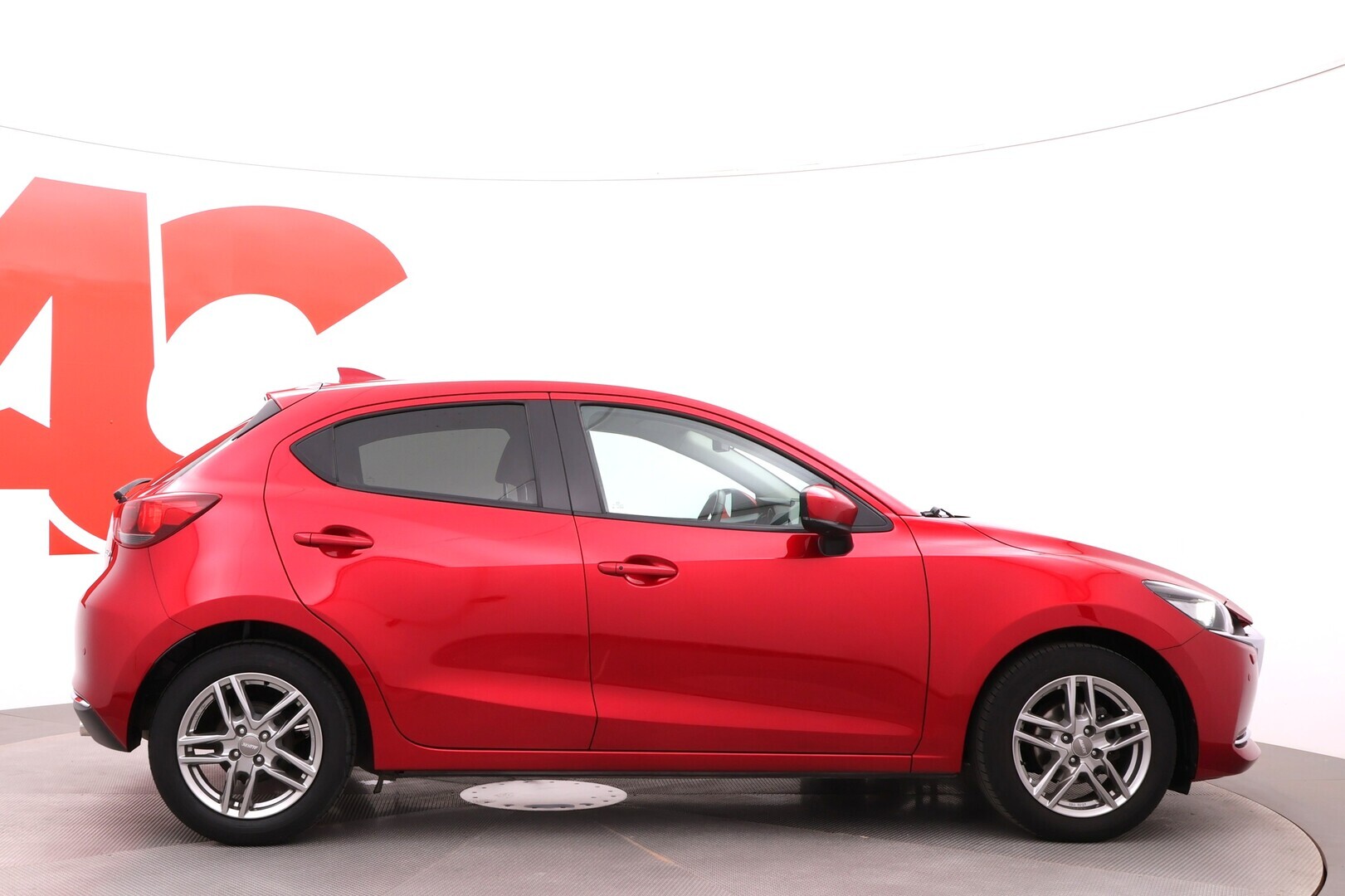 MAZDA 2 2020