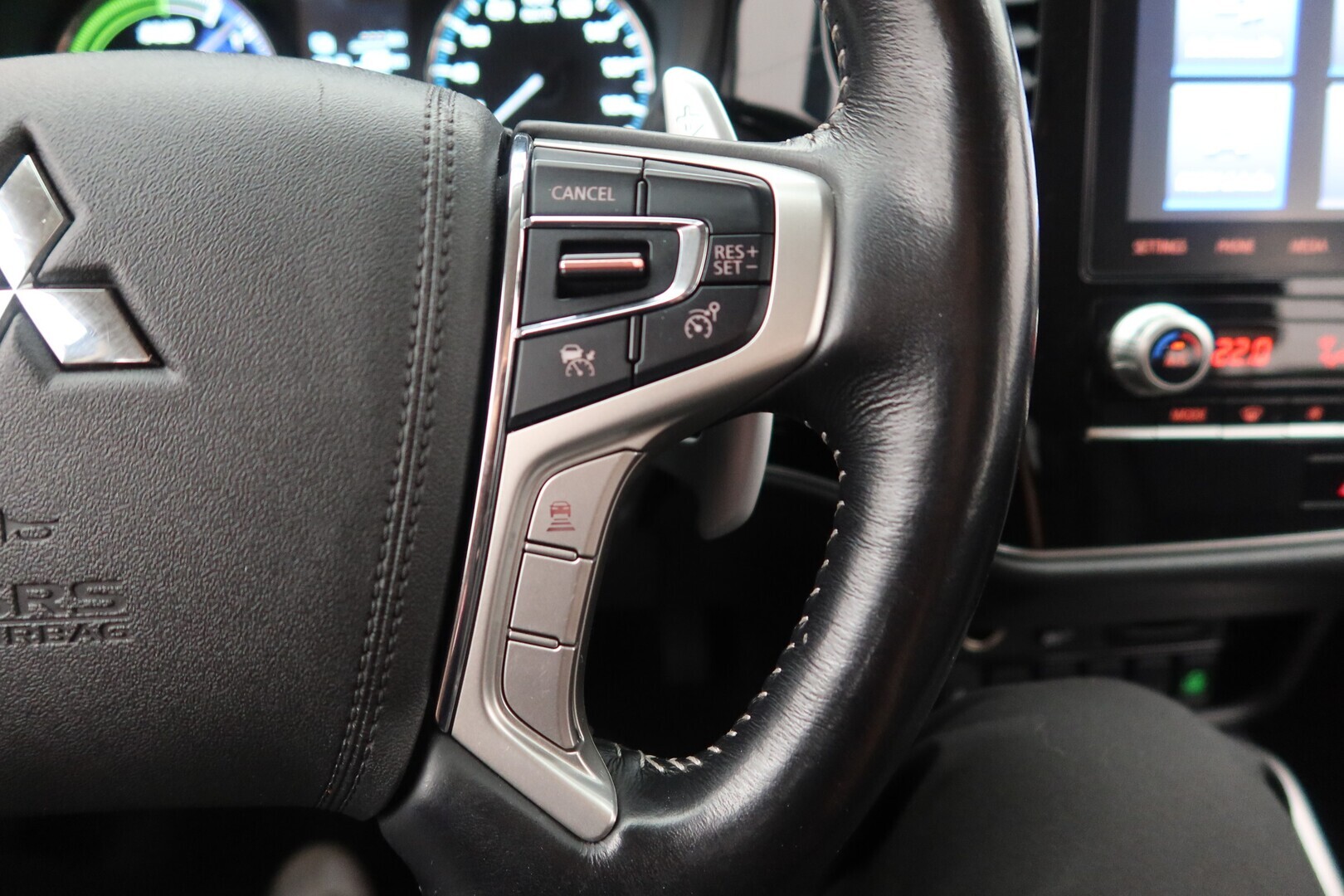 MITSUBISHI Outlander PHEV 2021