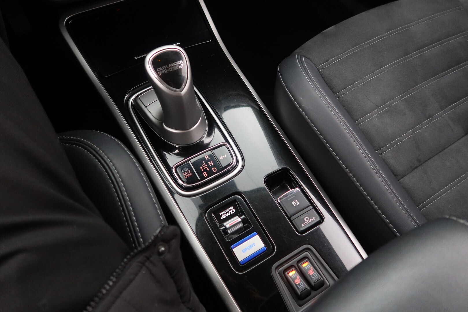 MITSUBISHI Outlander PHEV 2021