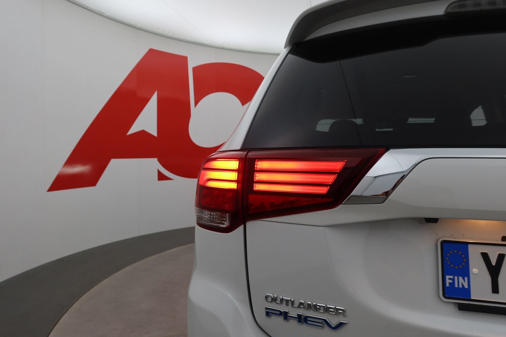 MITSUBISHI Outlander PHEV 2021