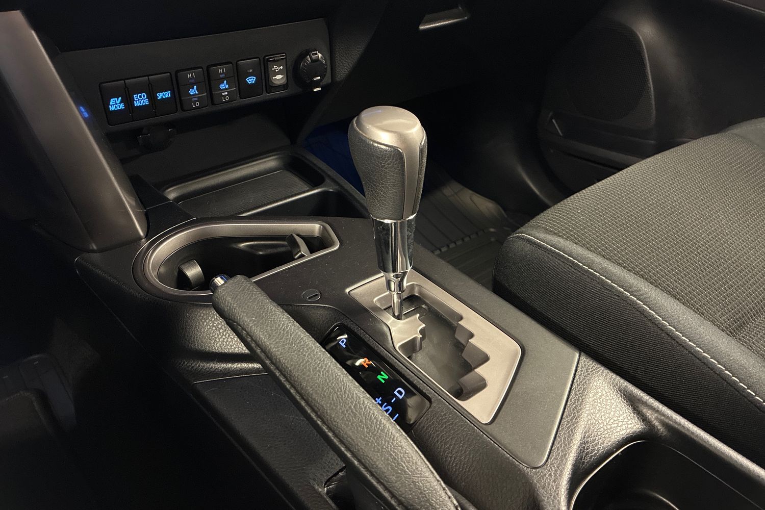 Toyota RAV4 2016