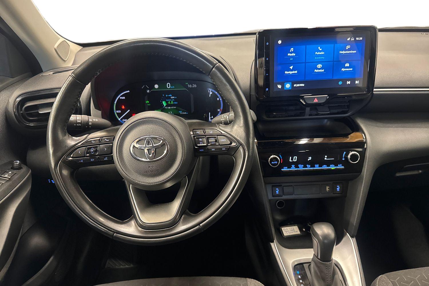 TOYOTA Yaris Cross 2024