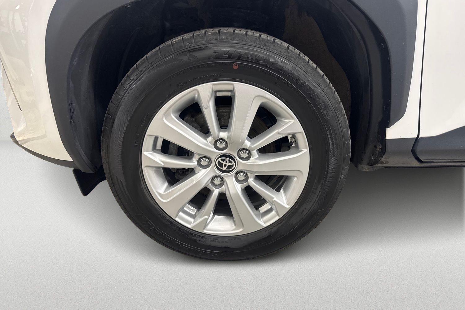 TOYOTA Yaris Cross 2024