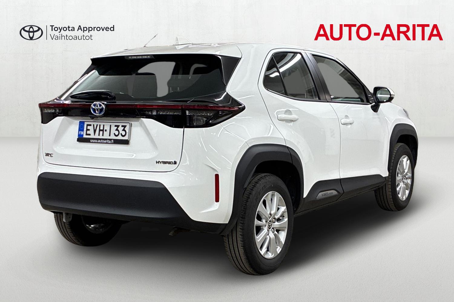TOYOTA Yaris Cross 2024