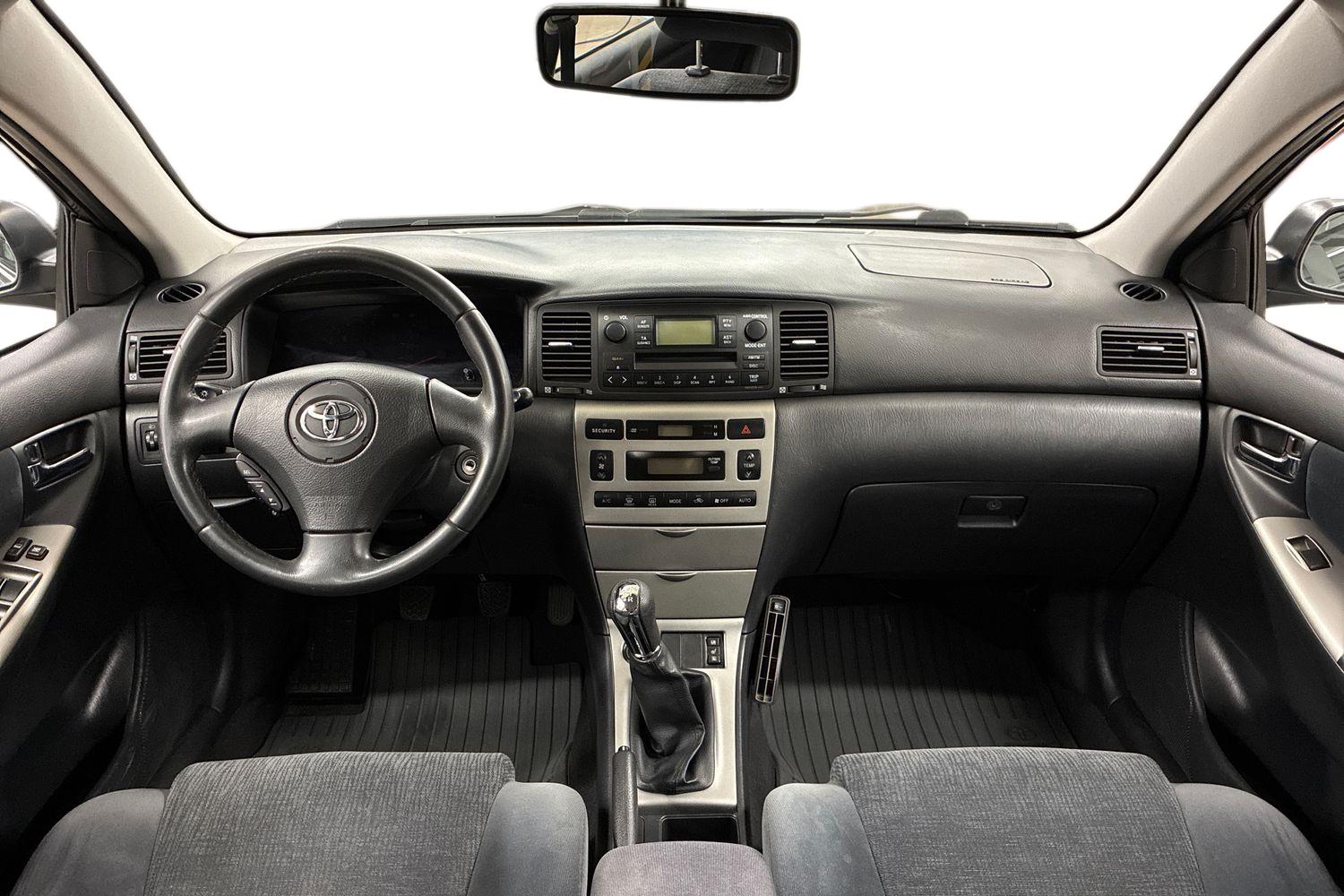 Toyota Corolla 2004