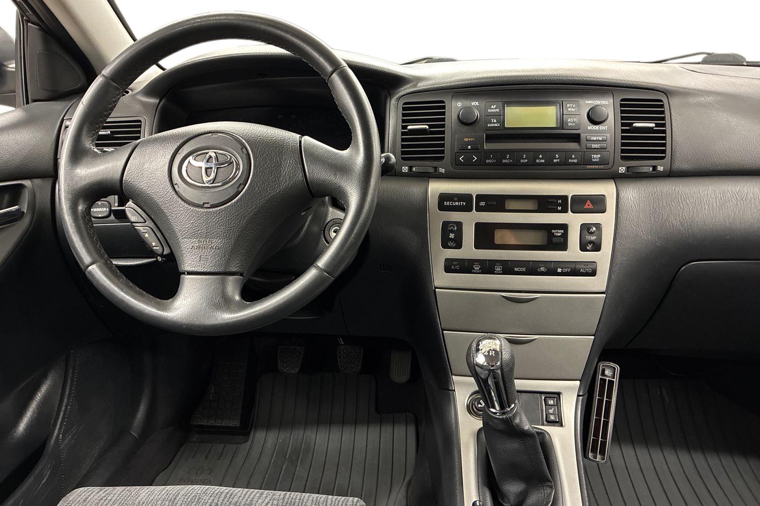 Toyota Corolla 2004