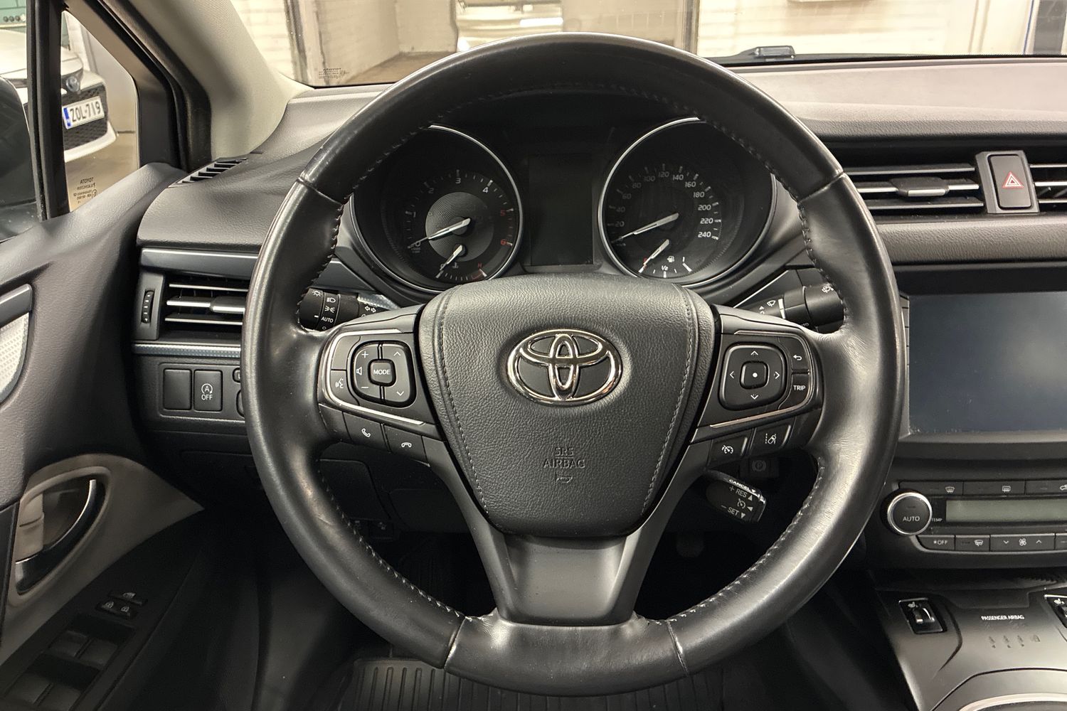 Toyota Avensis 2016