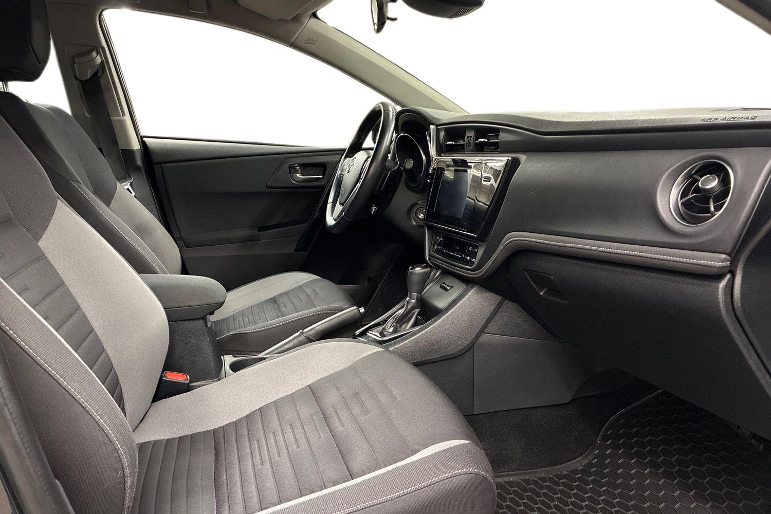 Toyota Auris 2017