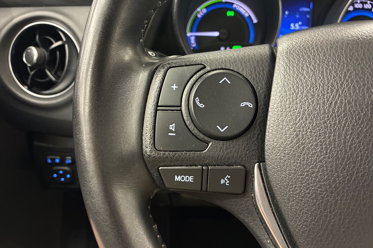 Toyota Auris 2016