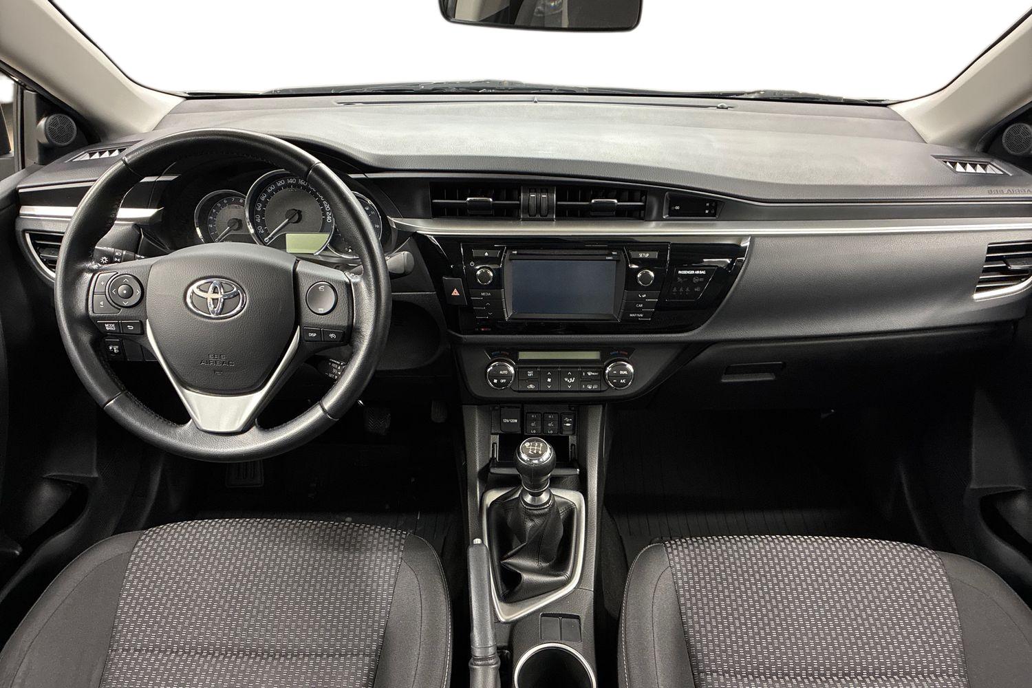 Toyota Corolla 2015