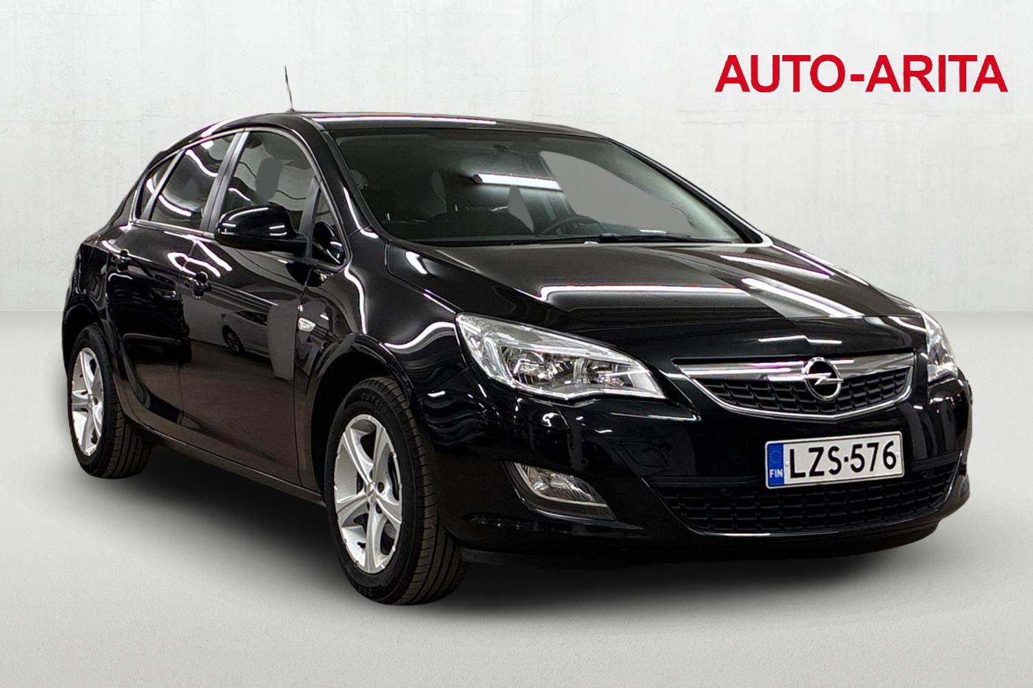 Opel Astra 2012