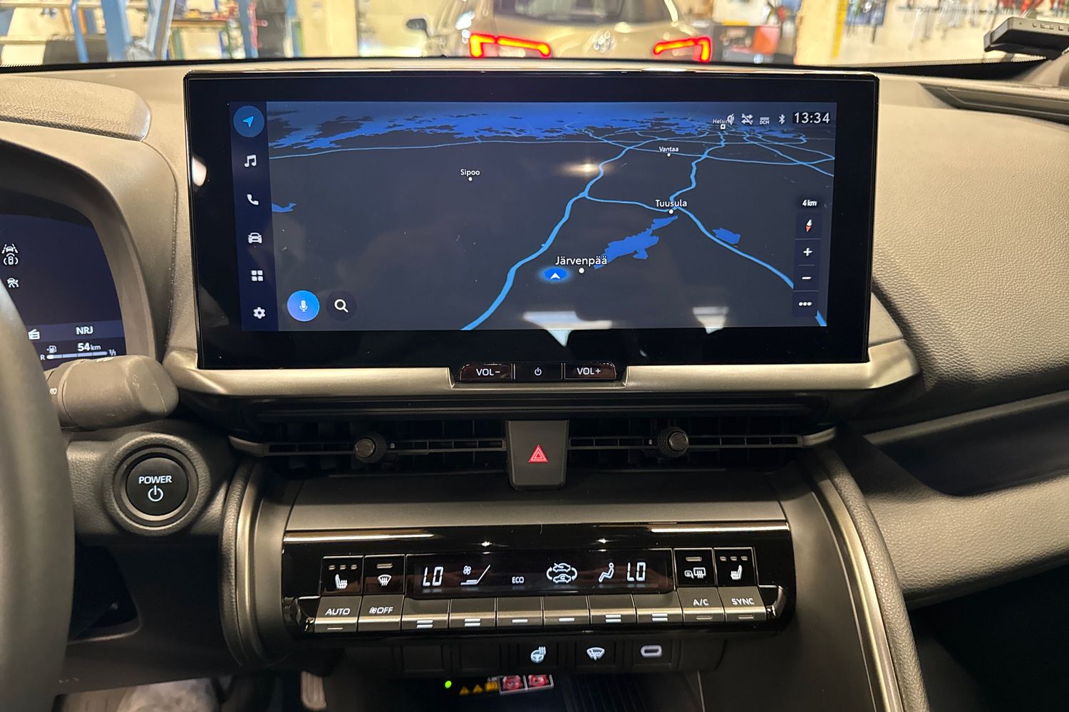 TOYOTA C-HR 2024