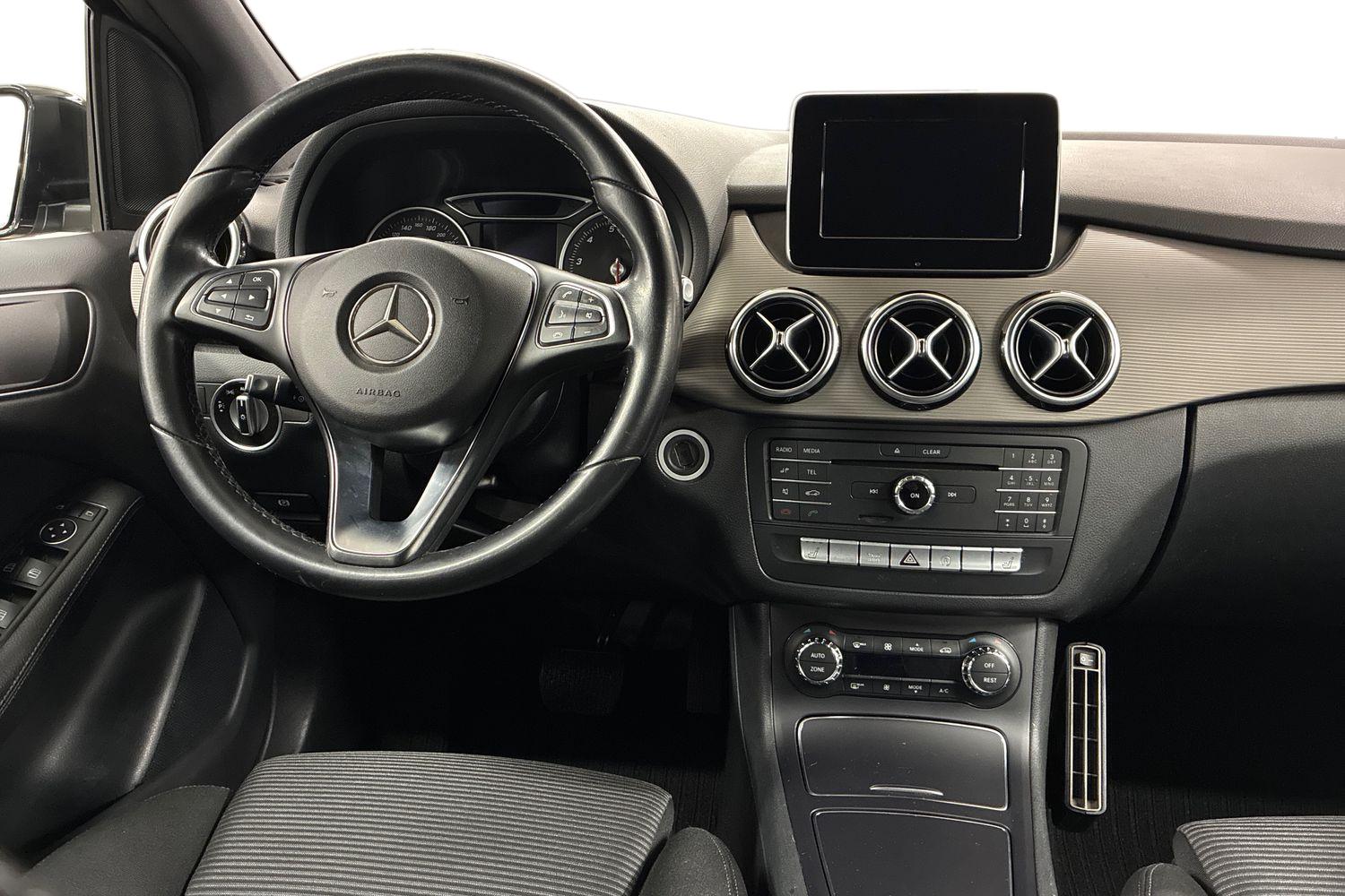 Mercedes-Benz B 2016