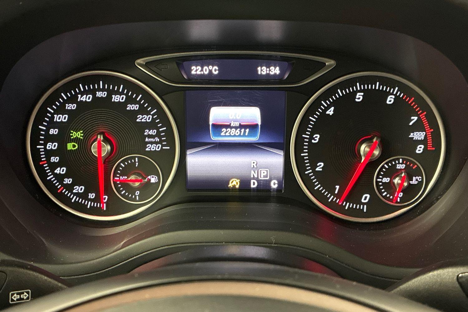 Mercedes-Benz B 2016