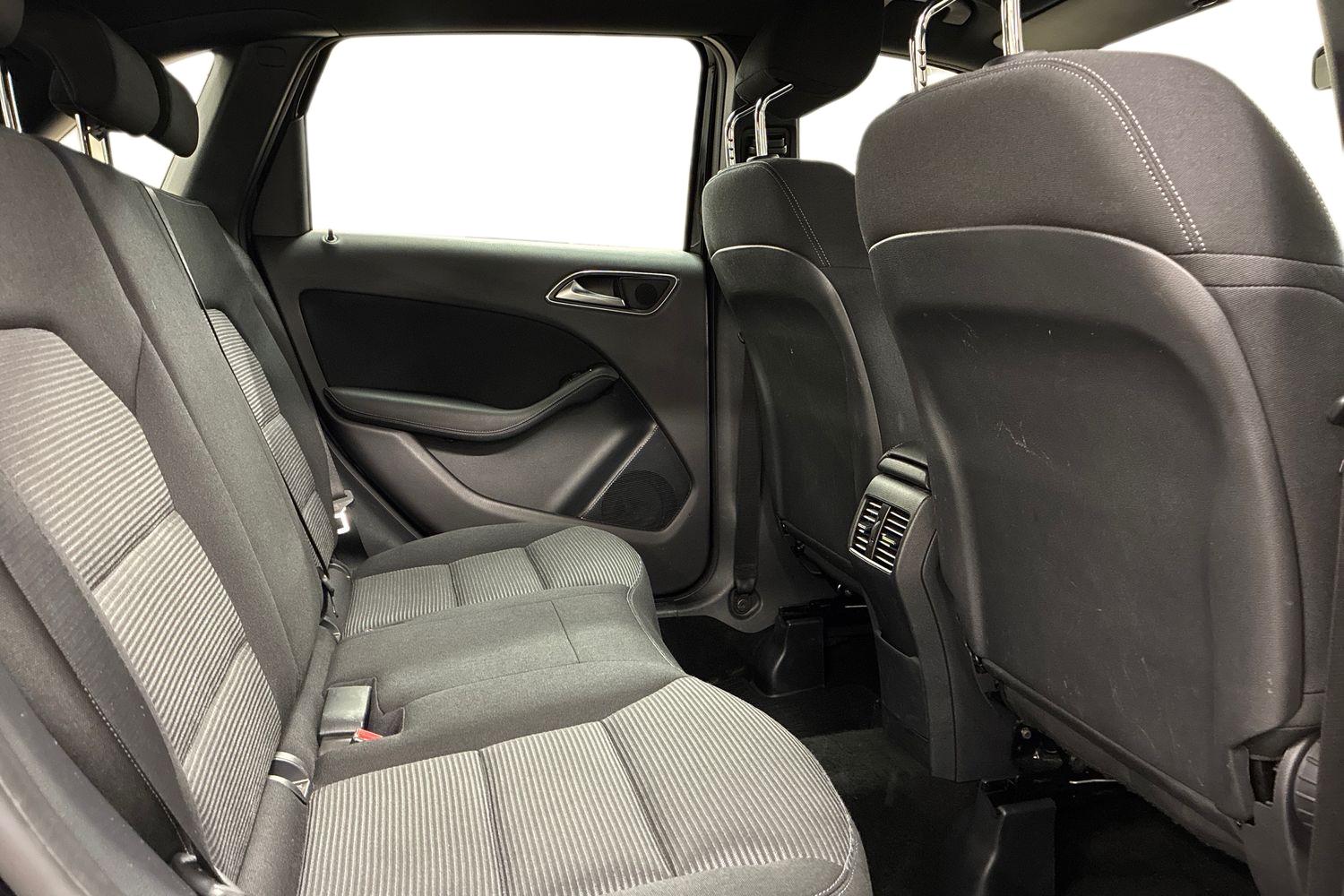 Mercedes-Benz B 2016