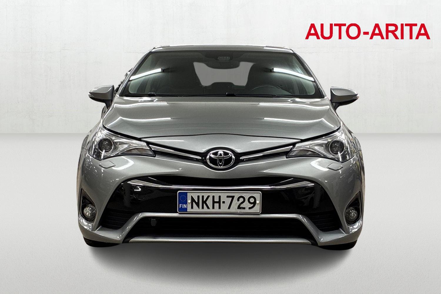 Toyota Avensis 2016