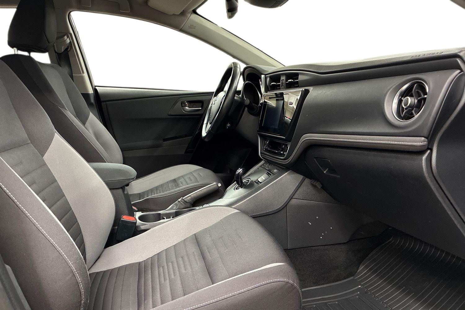 Toyota Auris 2017