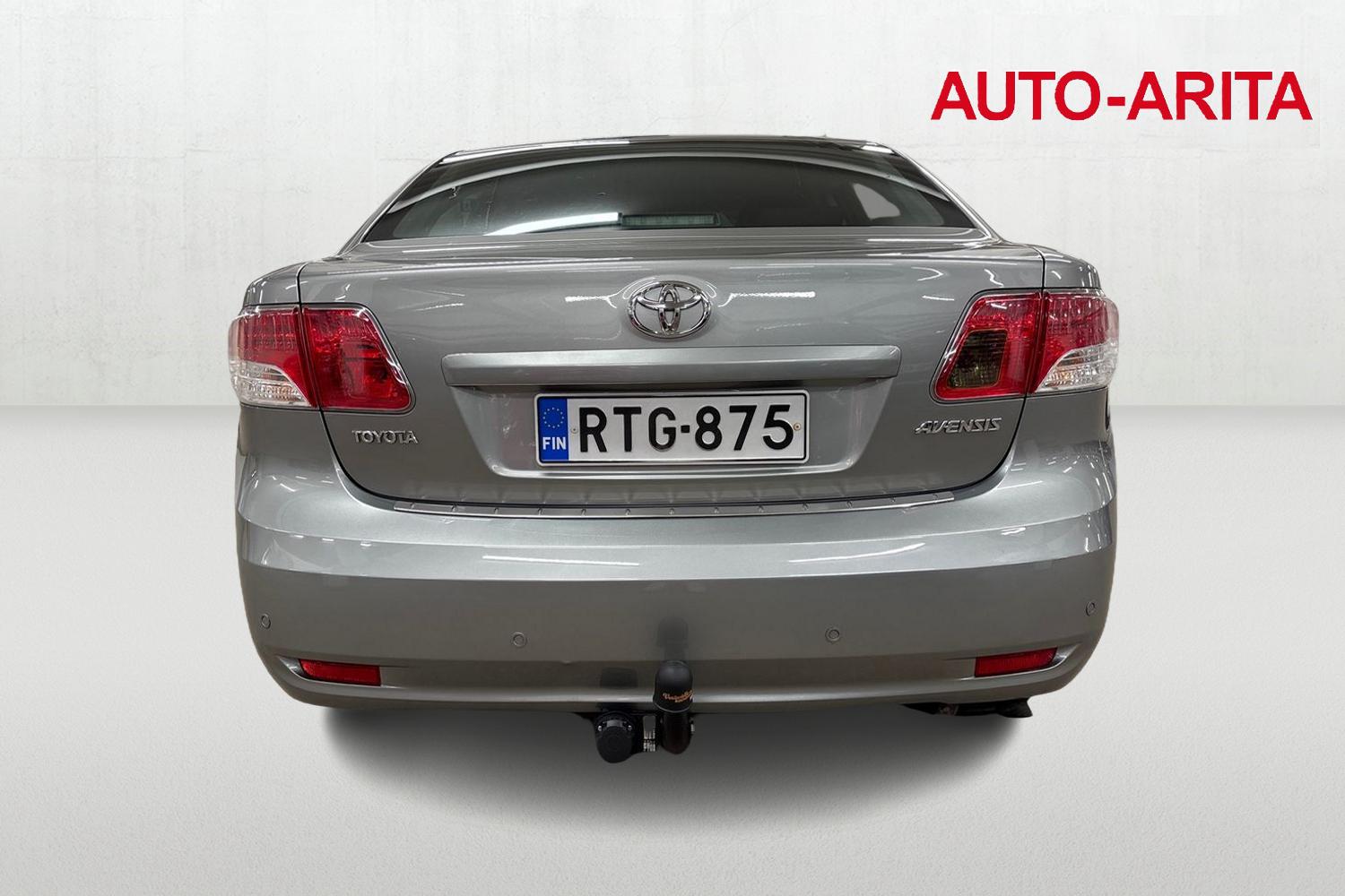 Toyota Avensis 2009
