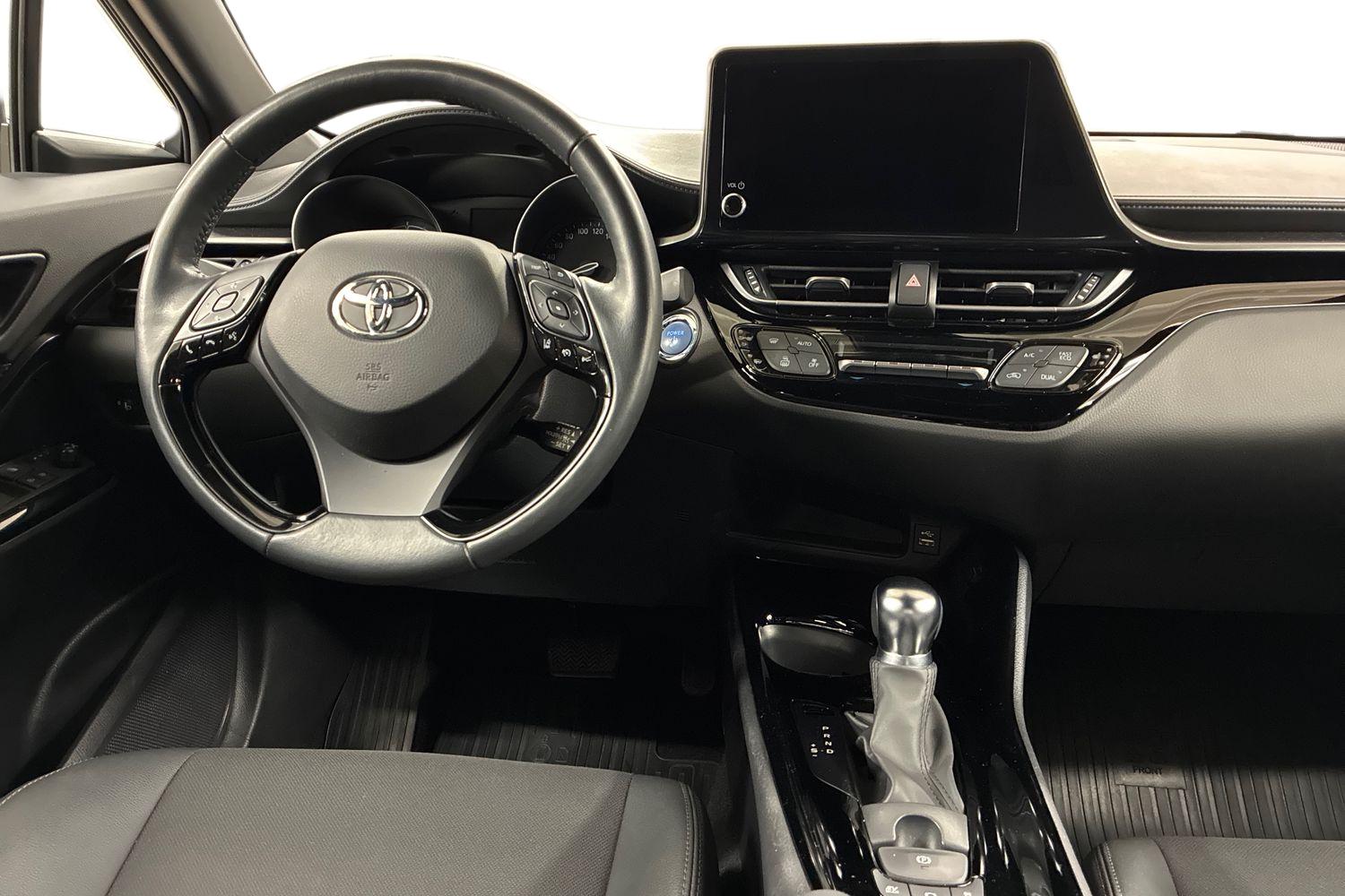 TOYOTA C-HR 2023