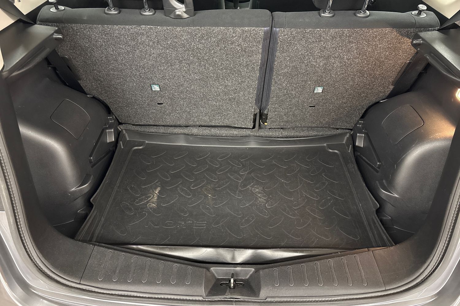 NISSAN Note 2015