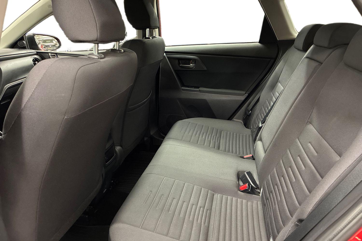 Toyota Auris 2016
