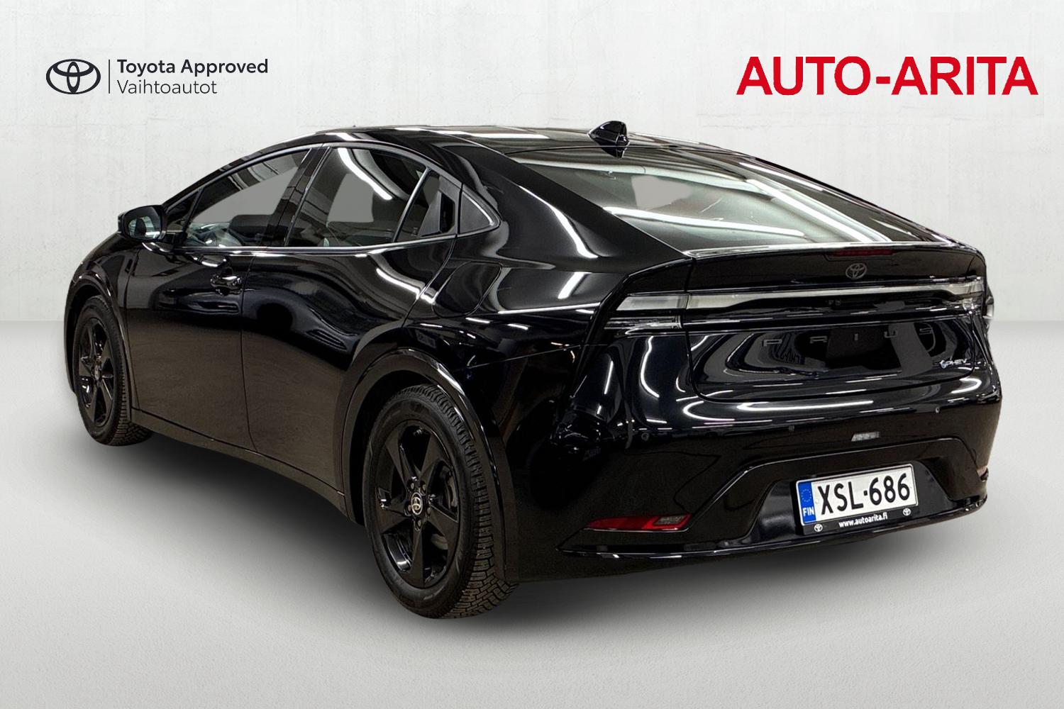 Toyota Prius Plug-in 2024