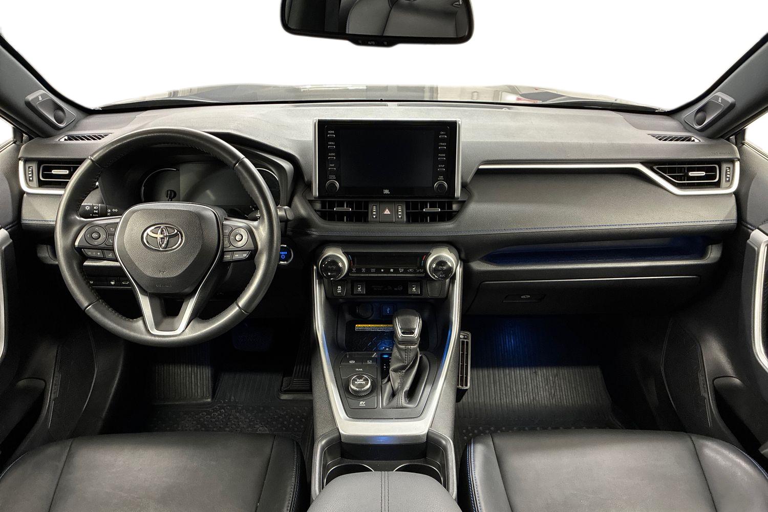 TOYOTA RAV4 2021