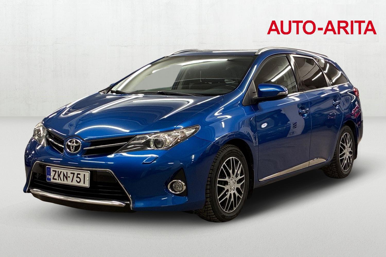 Toyota Auris 2015