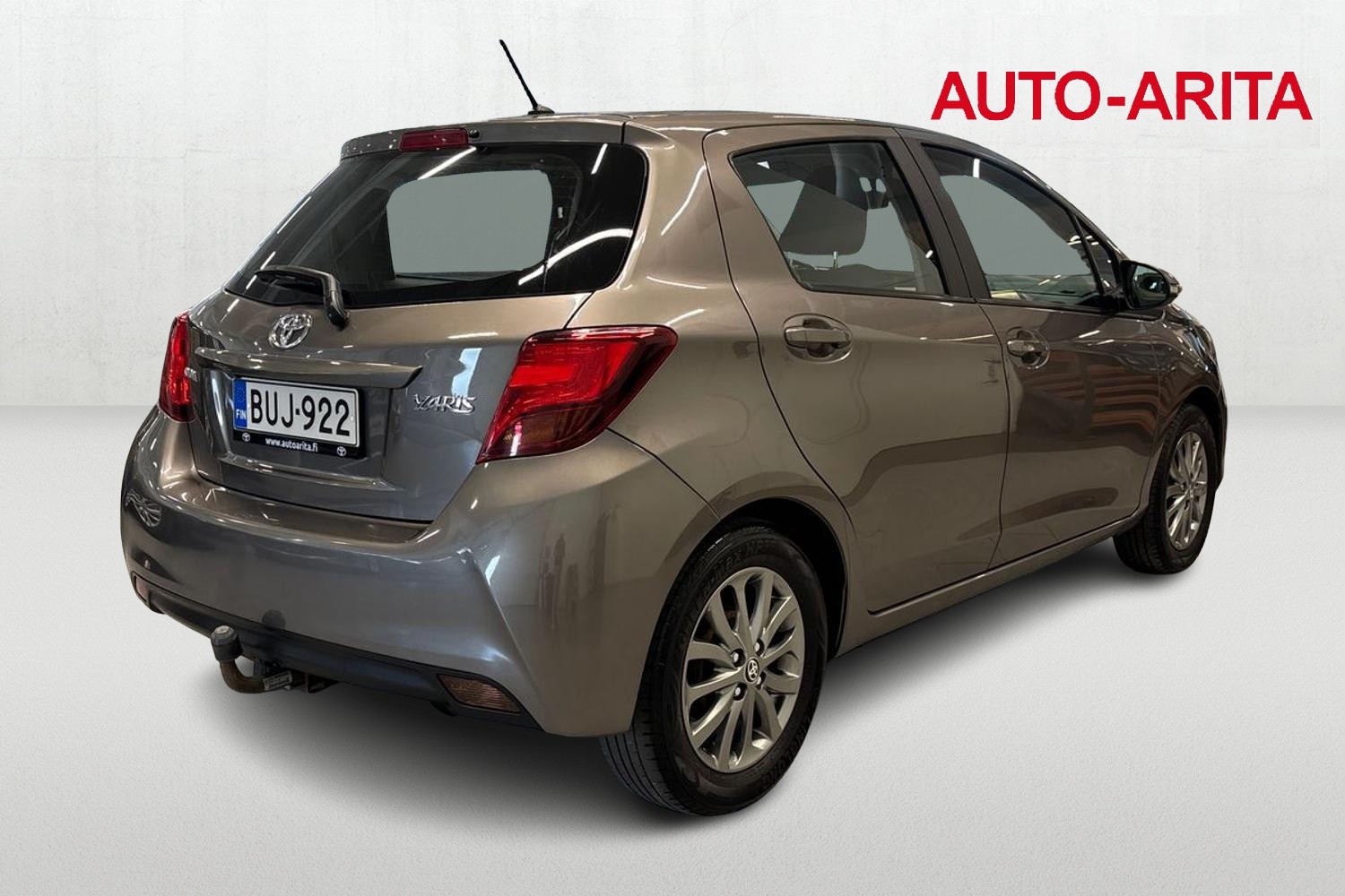 TOYOTA YARIS 2016