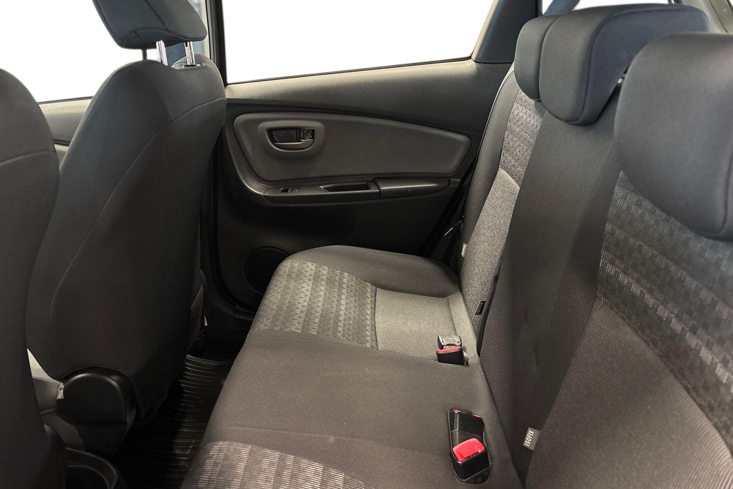 TOYOTA YARIS 2016
