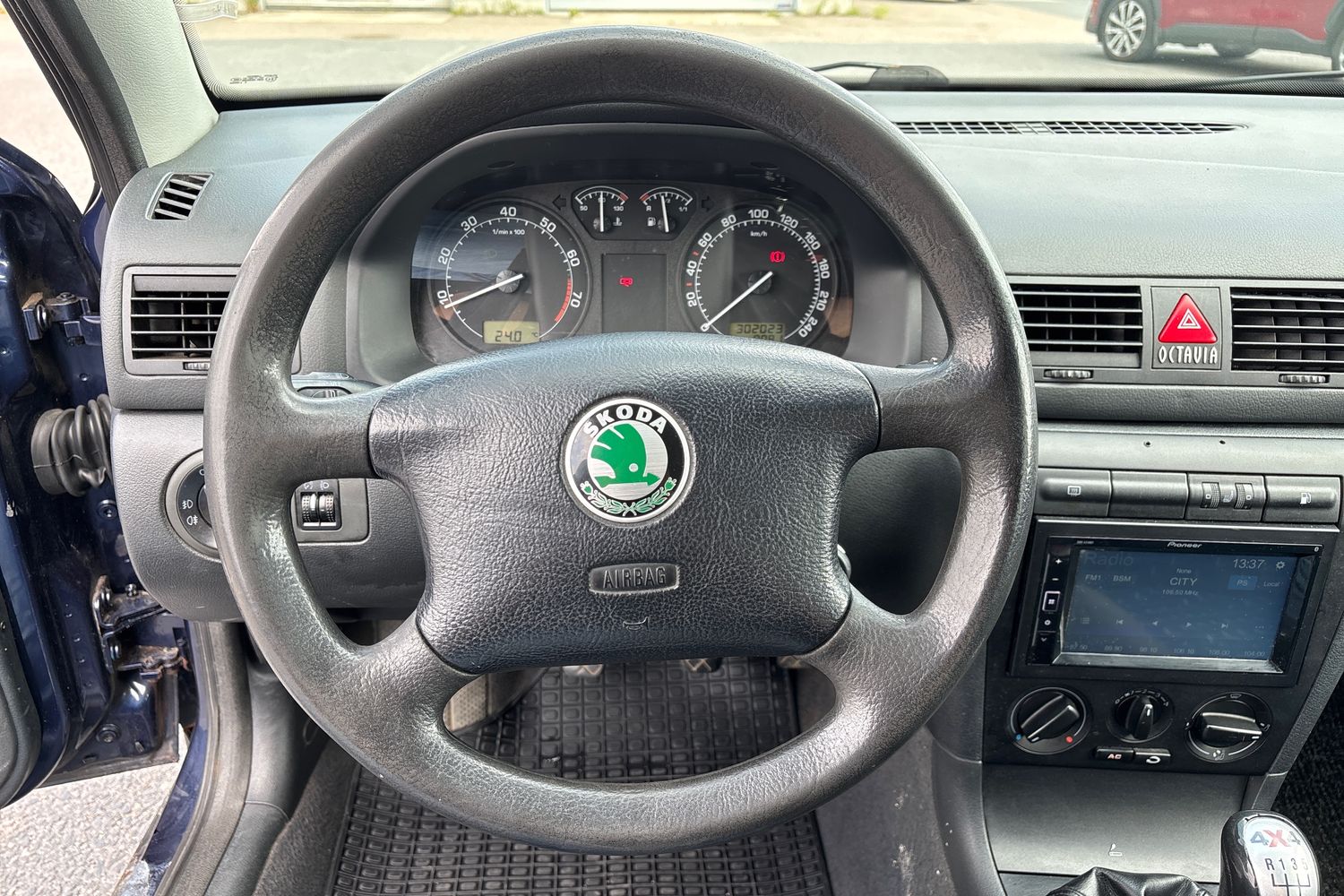 SKODA OCTAVIA 2002
