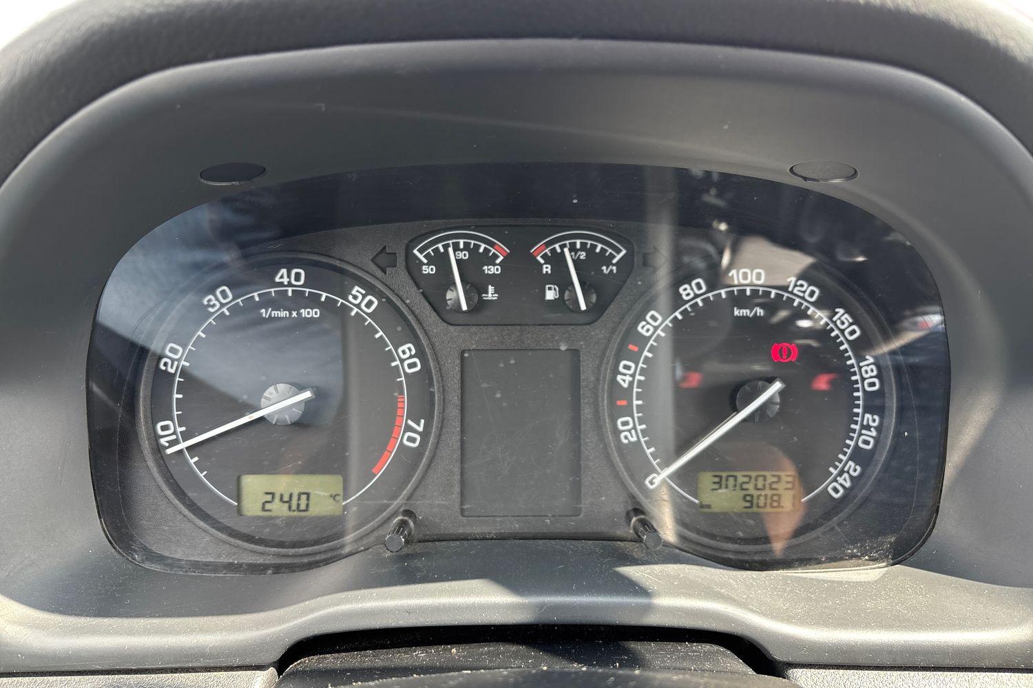 SKODA OCTAVIA 2002