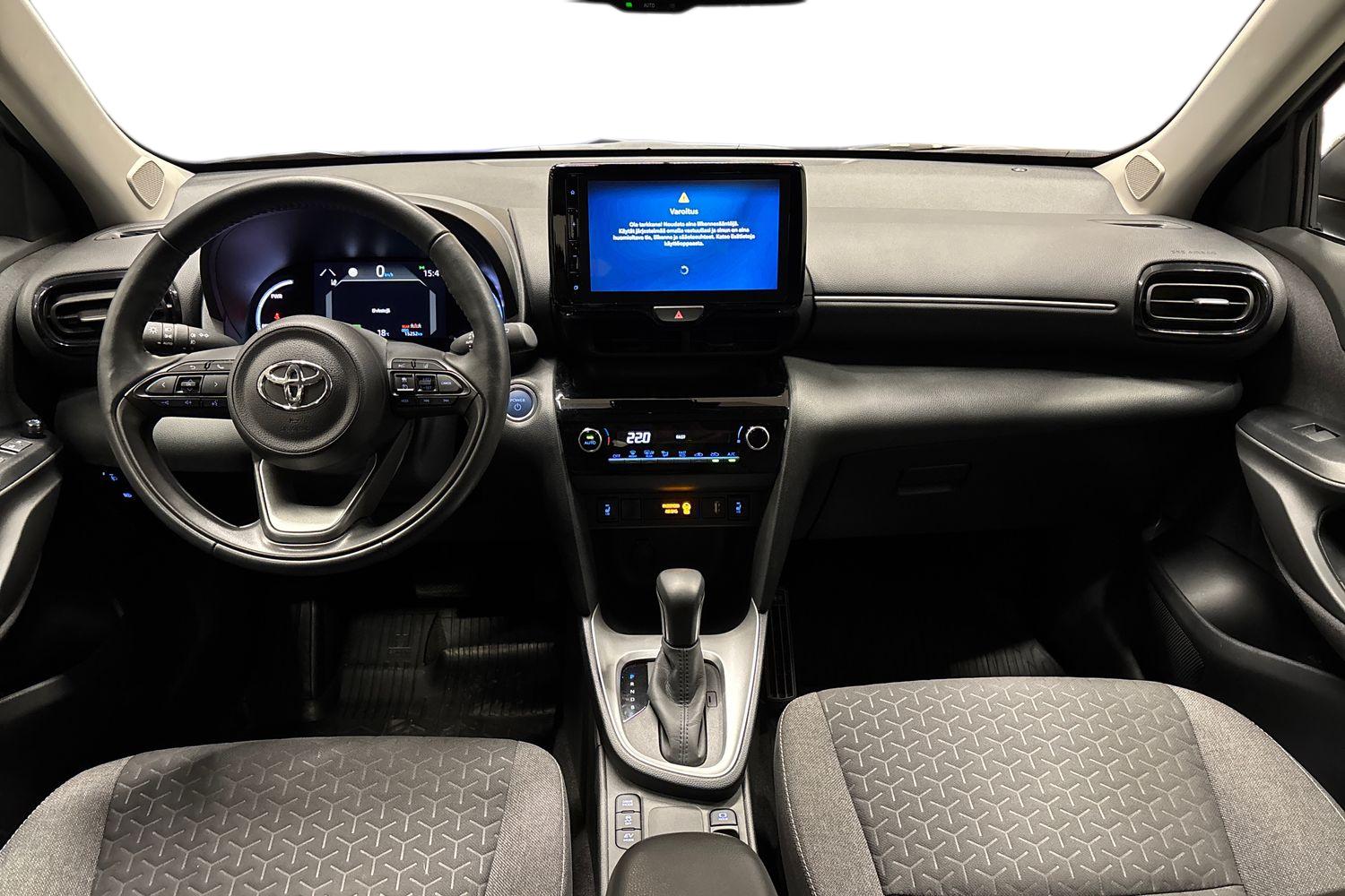 TOYOTA Yaris Cross 2024