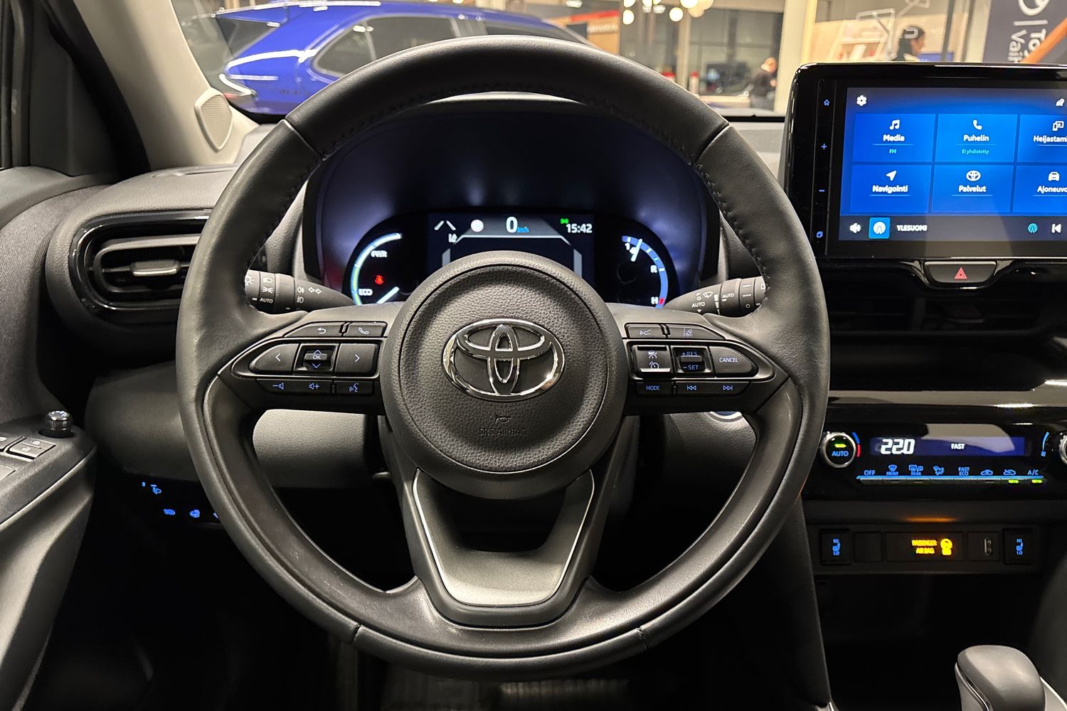 TOYOTA Yaris Cross 2024