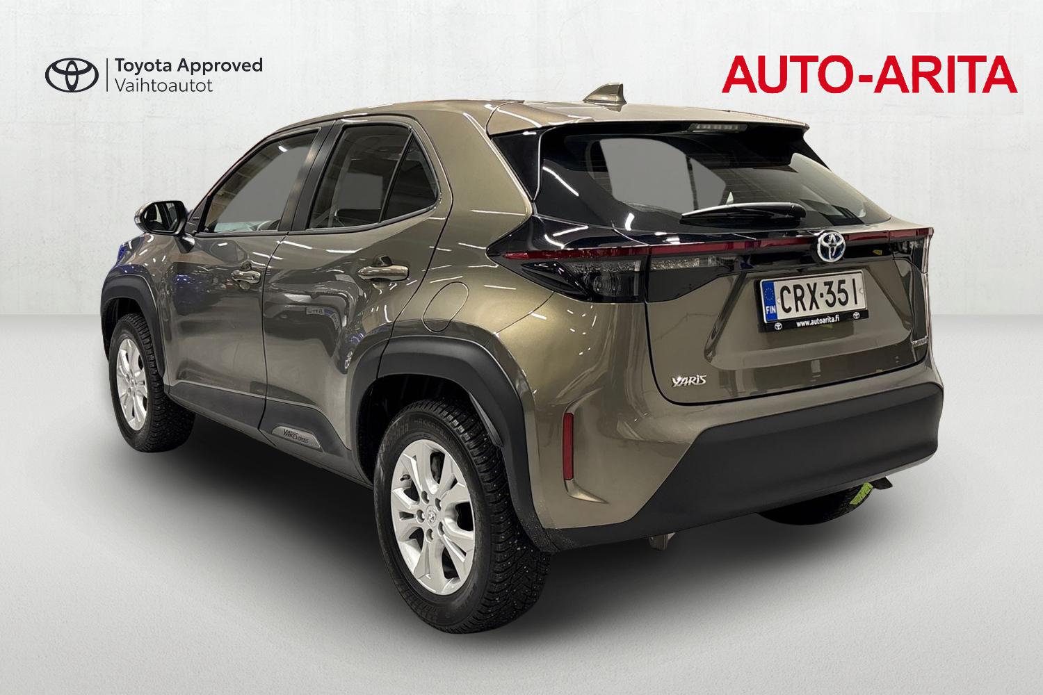 TOYOTA Yaris Cross 2024