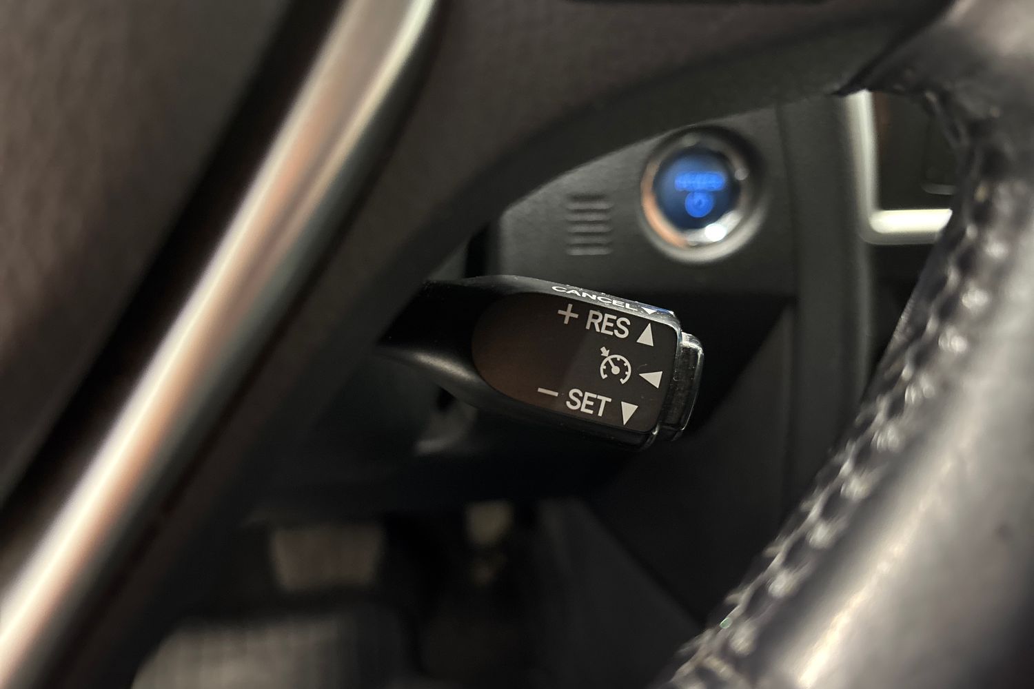 TOYOTA AURIS 2015