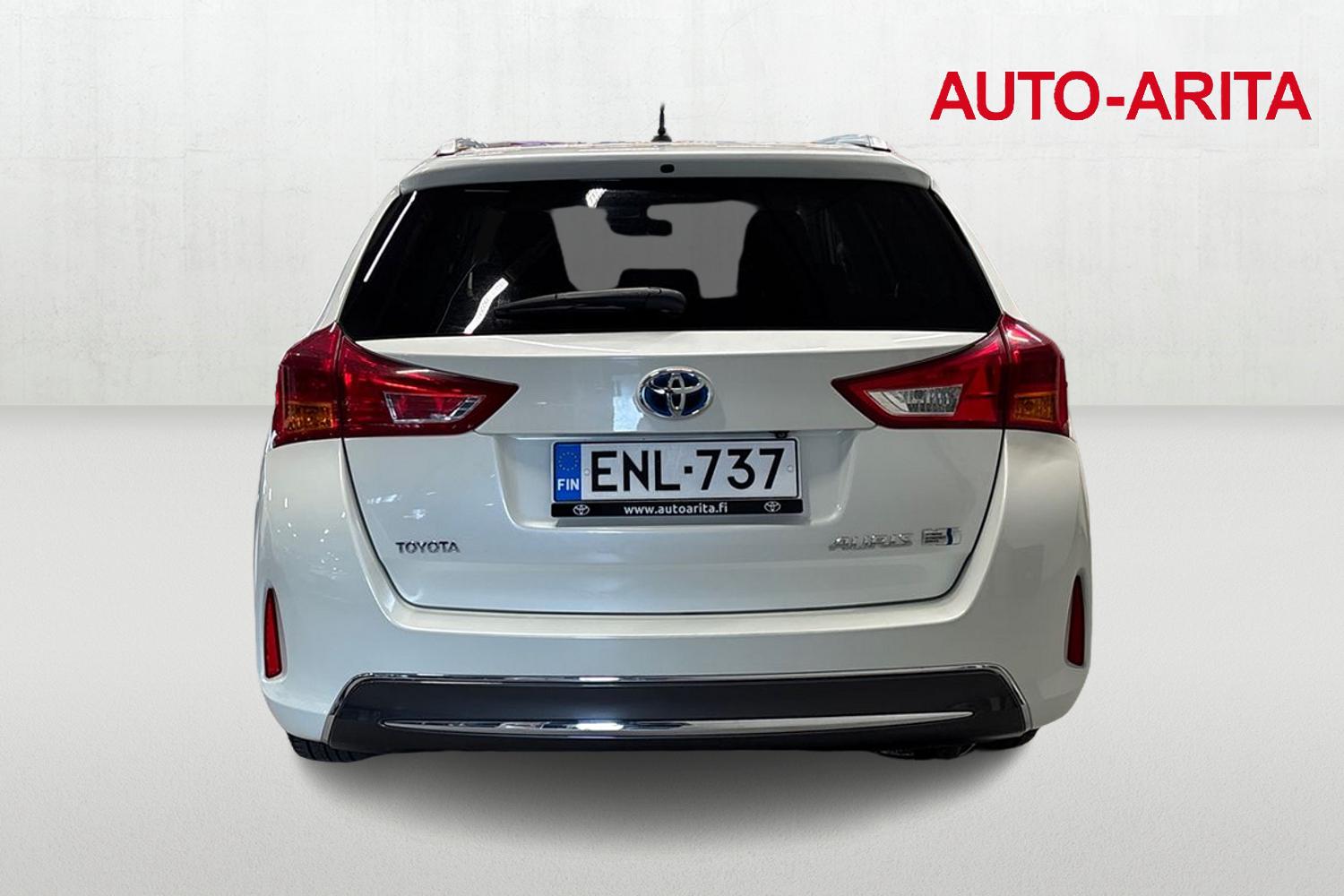 TOYOTA AURIS 2015