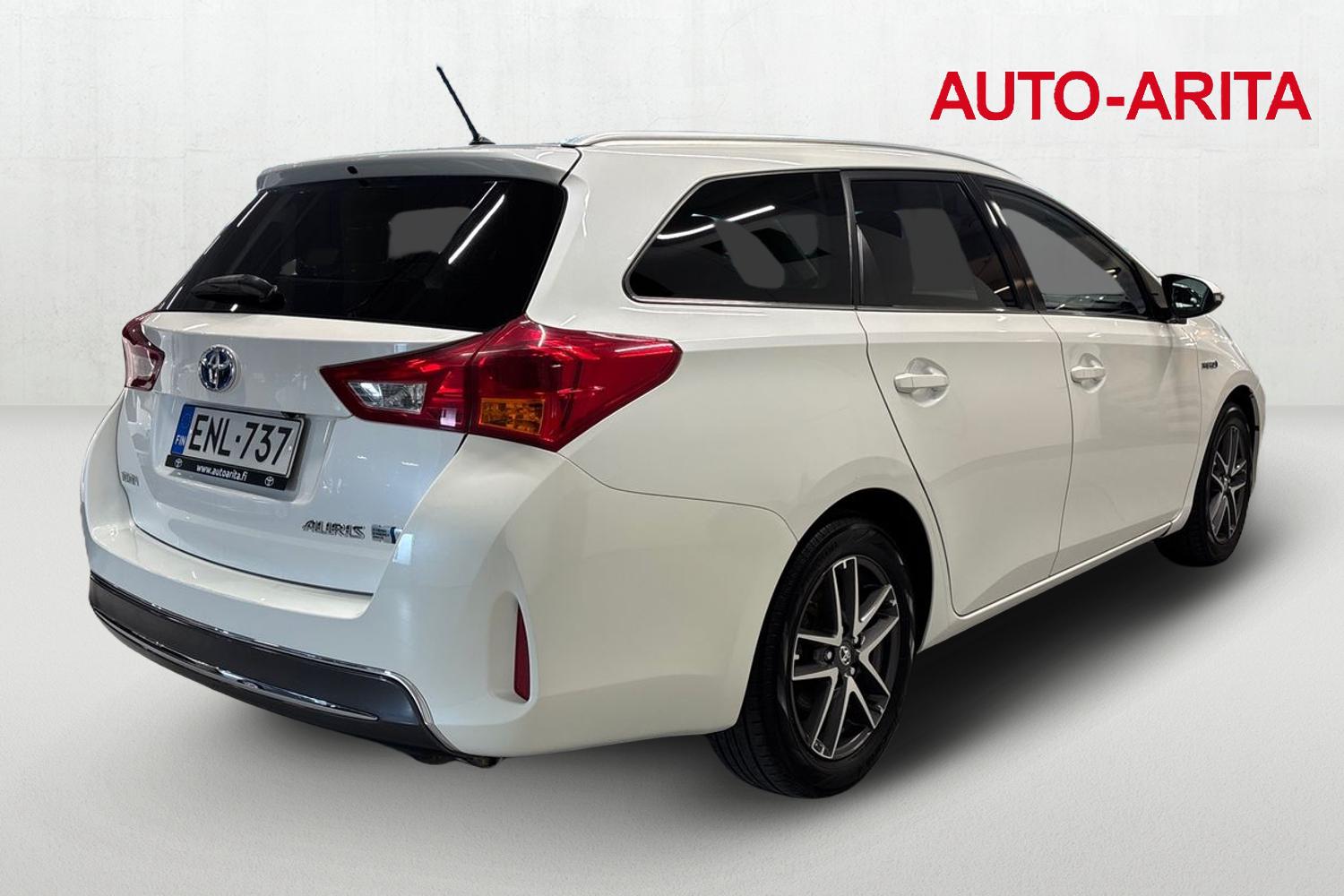 TOYOTA AURIS 2015