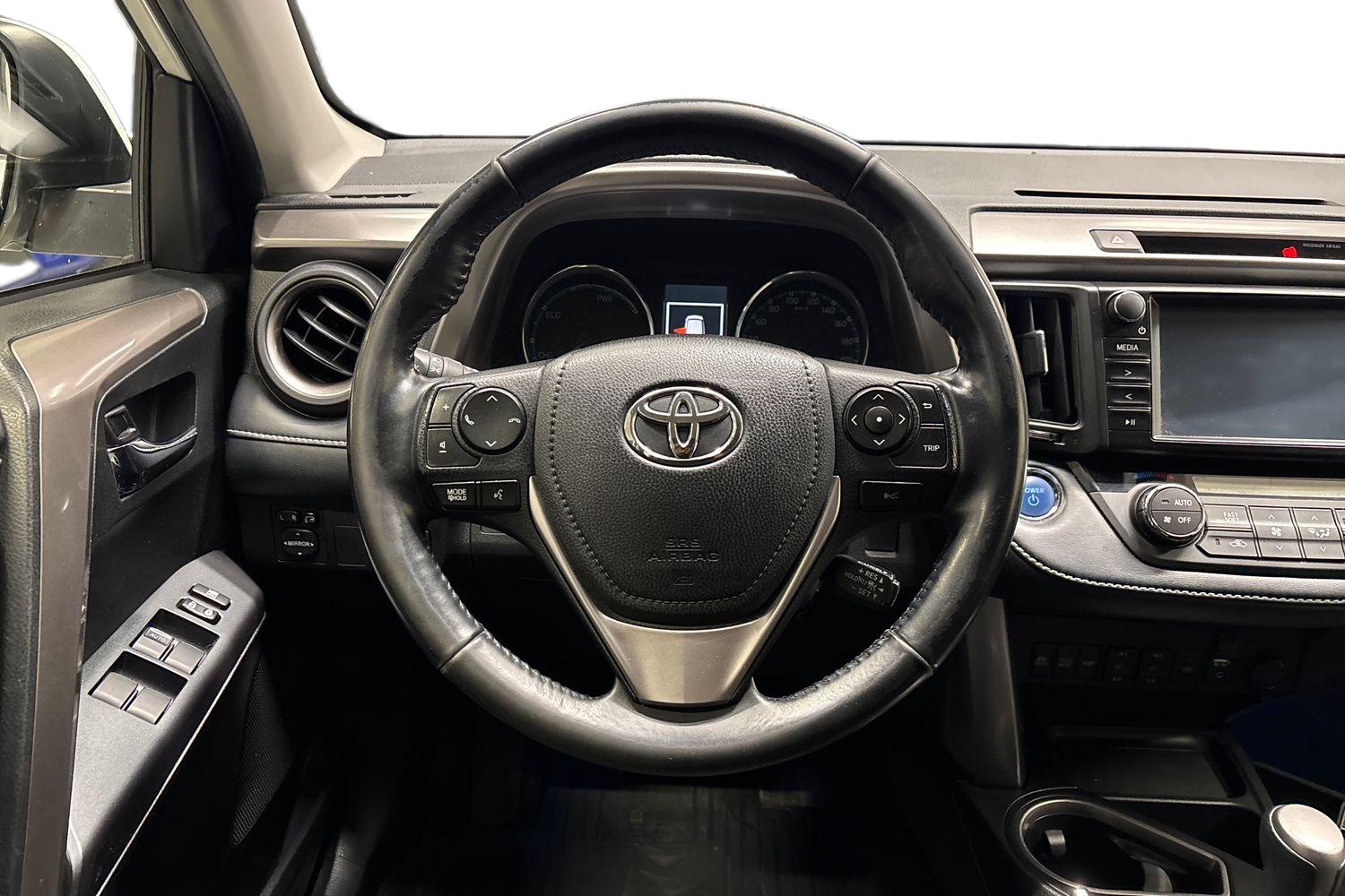 TOYOTA RAV4 2018