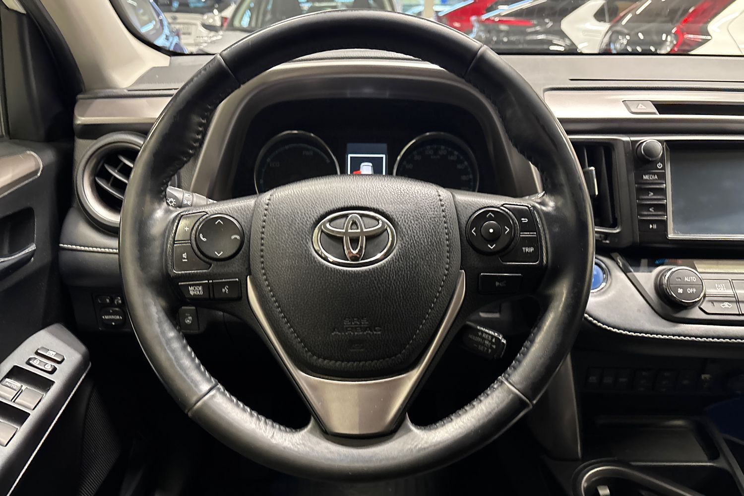 TOYOTA RAV4 2018