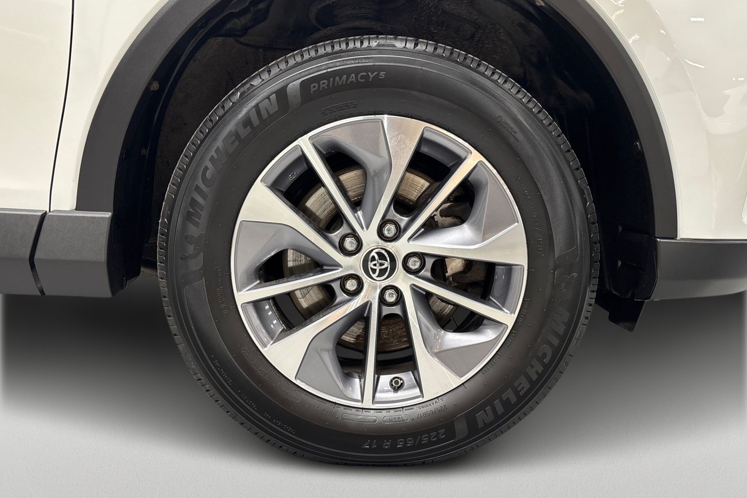 TOYOTA RAV4 2018