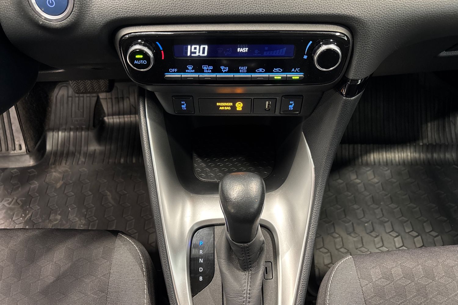 Toyota Yaris 2021