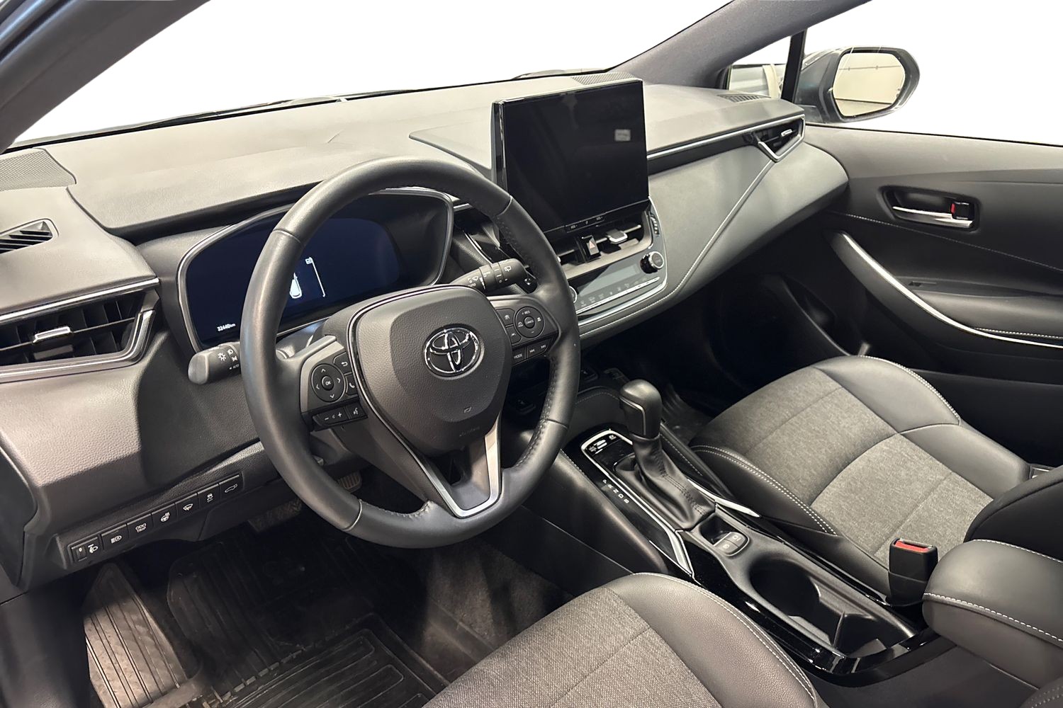 TOYOTA COROLLA 2024