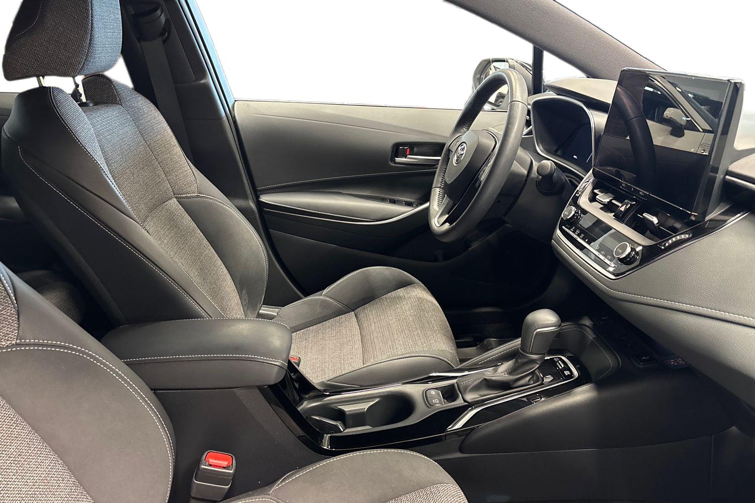 TOYOTA COROLLA 2025
